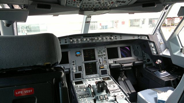 Turkish Airlines Cockpit
