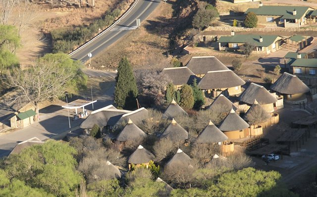 Glen Reenen Rest Camp at the Golden Gate National Park - south african campsites