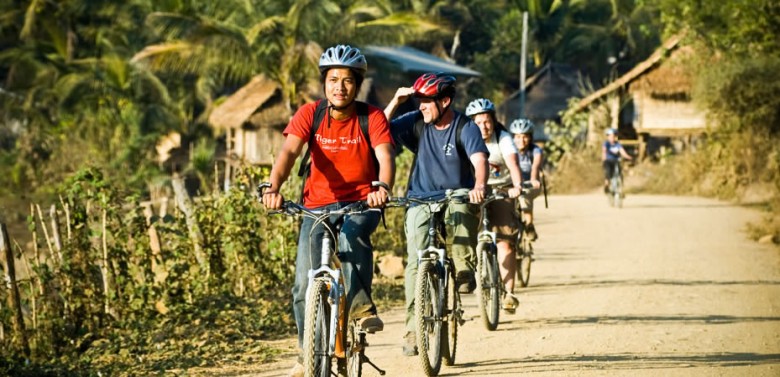 bike tour, northern laos