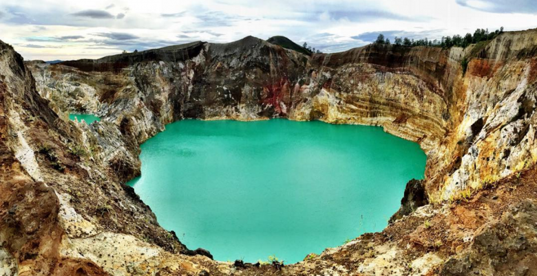 kelimutu, indonesia