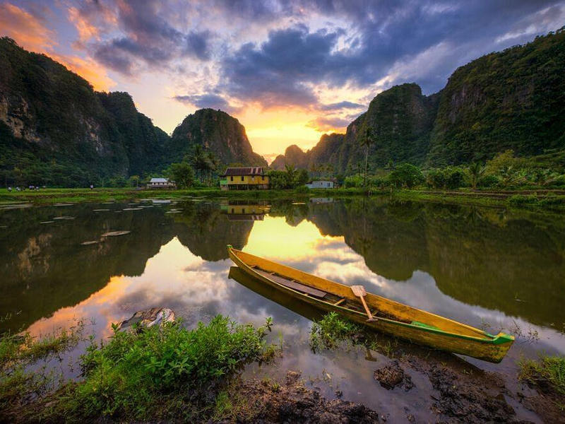 sunrise in bali