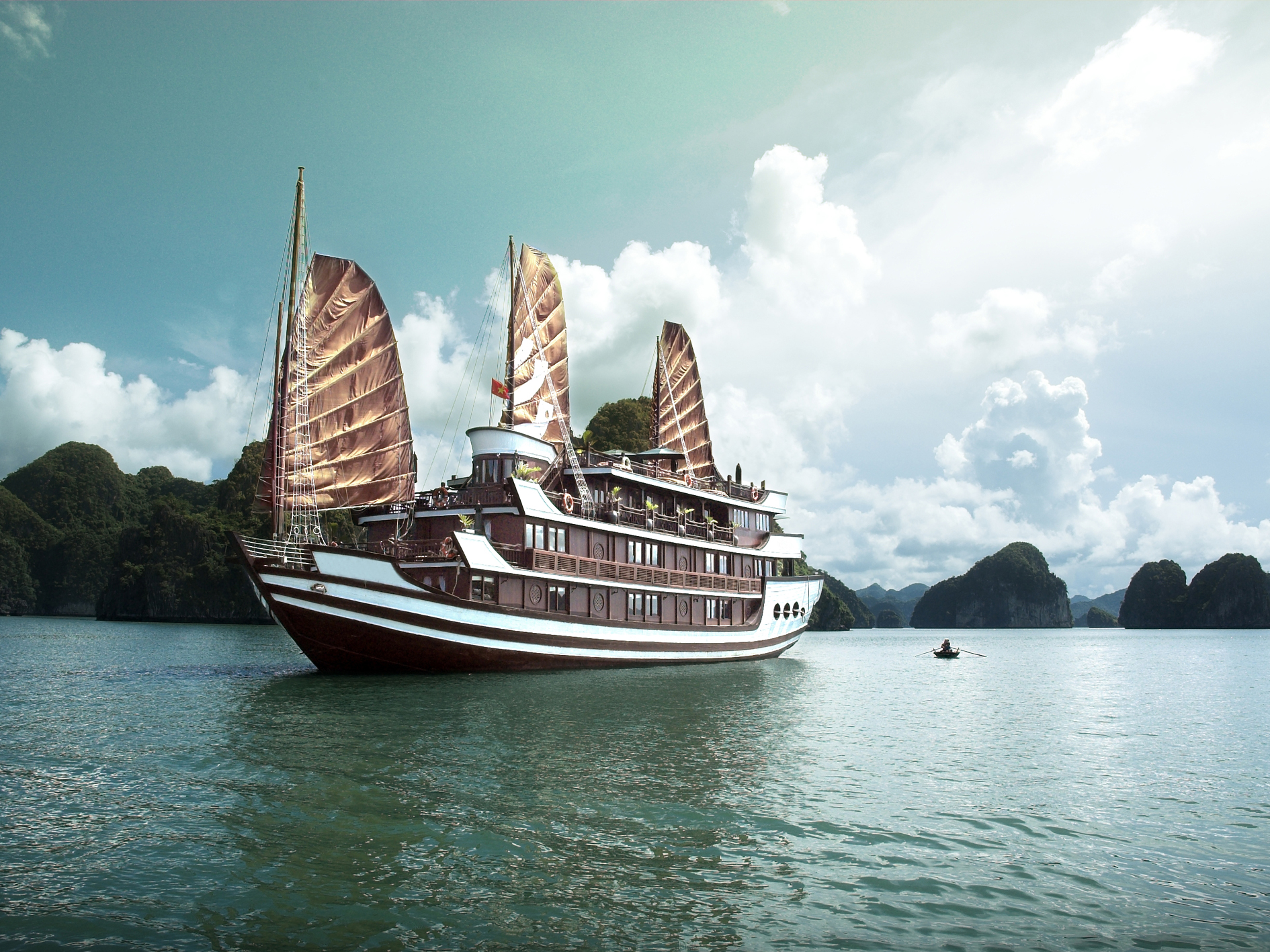 Halong Bay junk boat