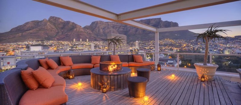 halaal hotels in cape town - taj hotel