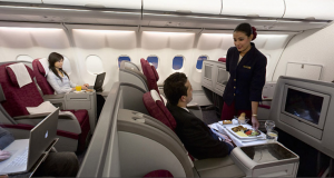 Business class seats, screens and meals Qatar Airways
