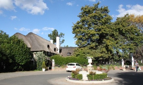 Front facade of Rawdons in the KZN Midlands