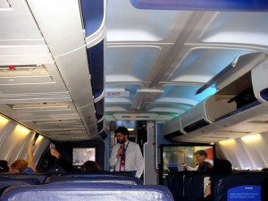 Flight attendant puts child in overhead bin