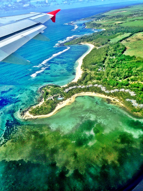 4 View of Blue Bay Marine Reserve and Beachcomber Shandrani Resort from the plane