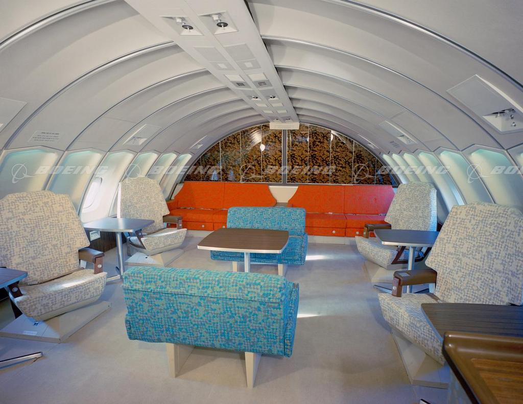 747-100 Upper Deck Lounge