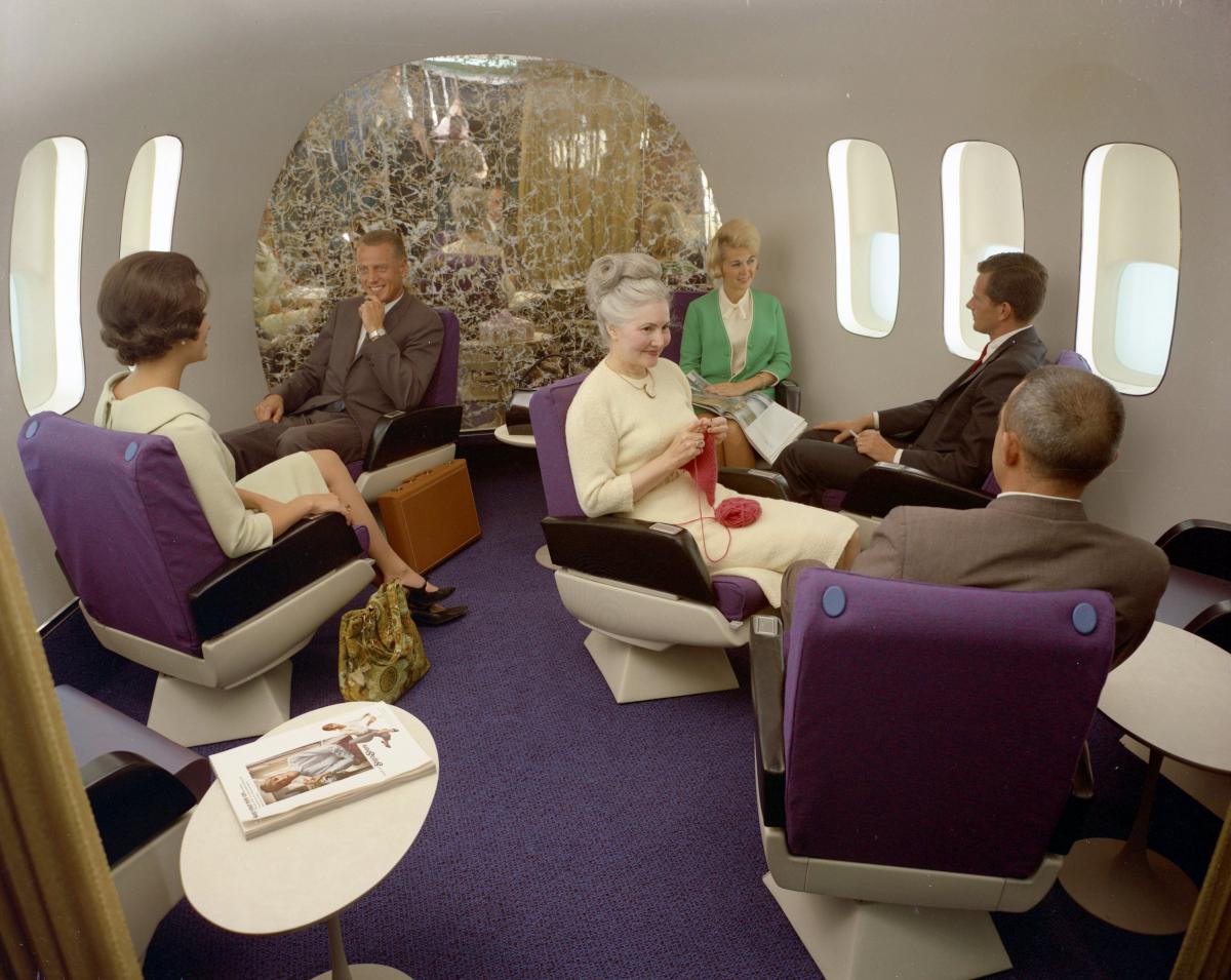 Retro 747 Cabin Interior