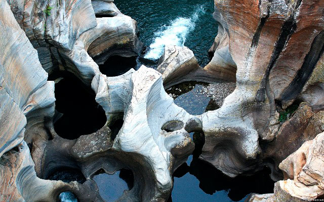 Bourkes Luck Potholes