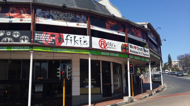 Rafiki's Bar and Restaurant with its huge balcony is a favourite among Cape Town's student crowd.