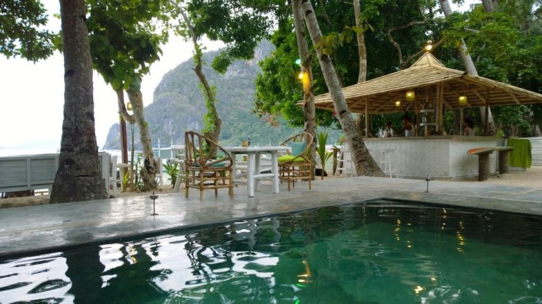 La Plage Beach Bar in El Nido, Philippines