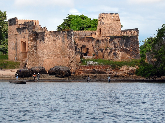 03-TZA-Kilwa-Gereza-Kilwa-Fort-2011 world monuments fund- http://www.wmf.org/slide-show/historic-sites-kilwa