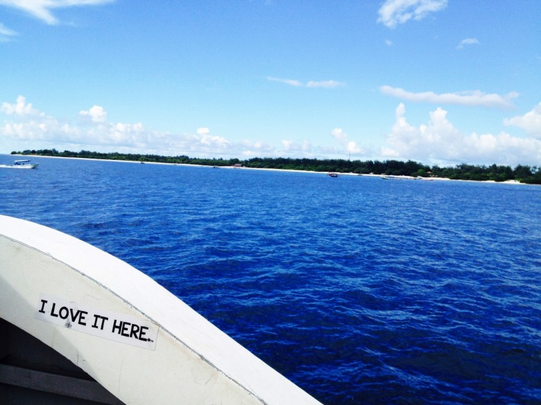 Ferry to Gilli Air Island