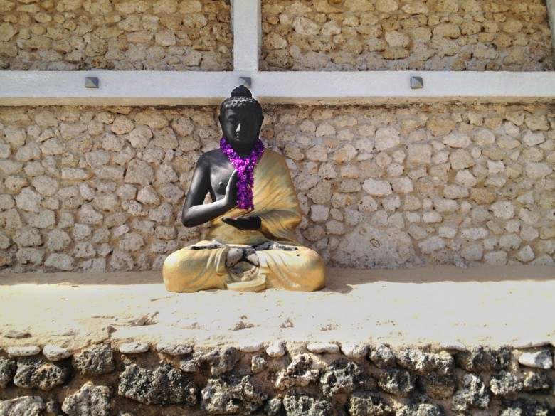 Buddha statue overlooks the ocean, The Bukit (1280x960)