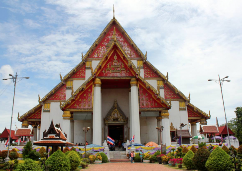 Wihan Phira Mongkhon Bophit Tempel at Ayutthaya, the first capital of Thailand.