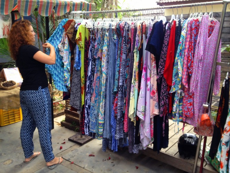 Street-side shopping, Canggu (1280x960)