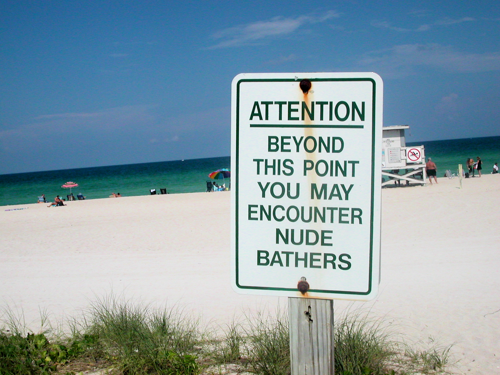 au naturel voyeur beach photo