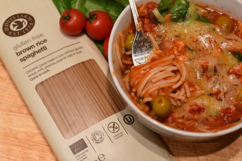 Saucy ‘nd spicy Arrabiata made with gluten-free brown rice spaghetti… you can’t tell the difference!