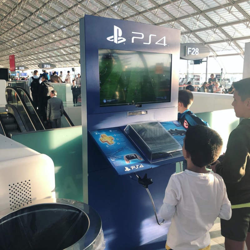 ps4 entertainment at charles de gaulle airport