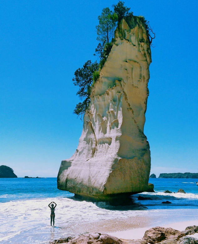 bucket list destination Cathedral Cove, Coromandel new zealand north island corcoman