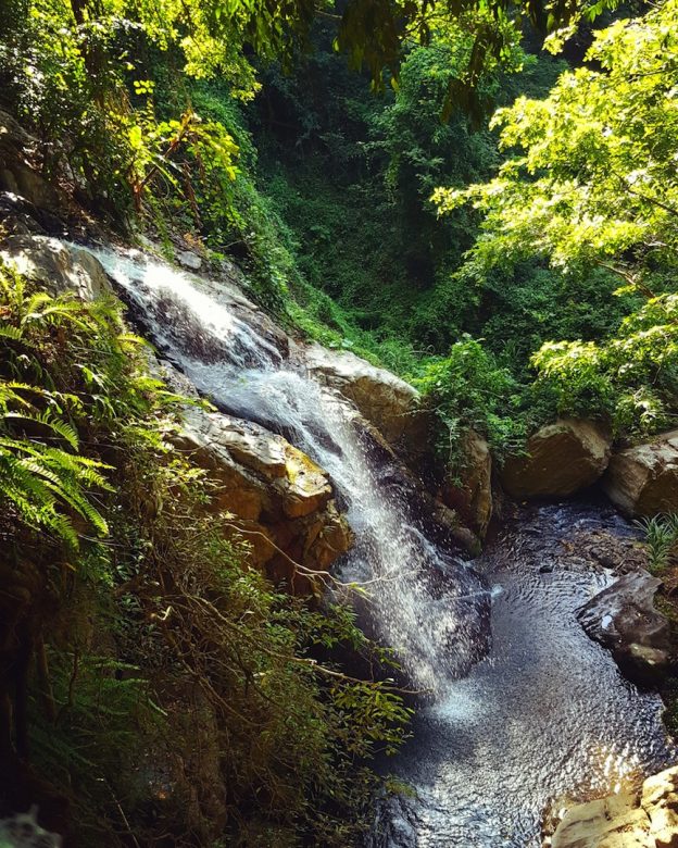 waterfall backpacking Sri Lanka