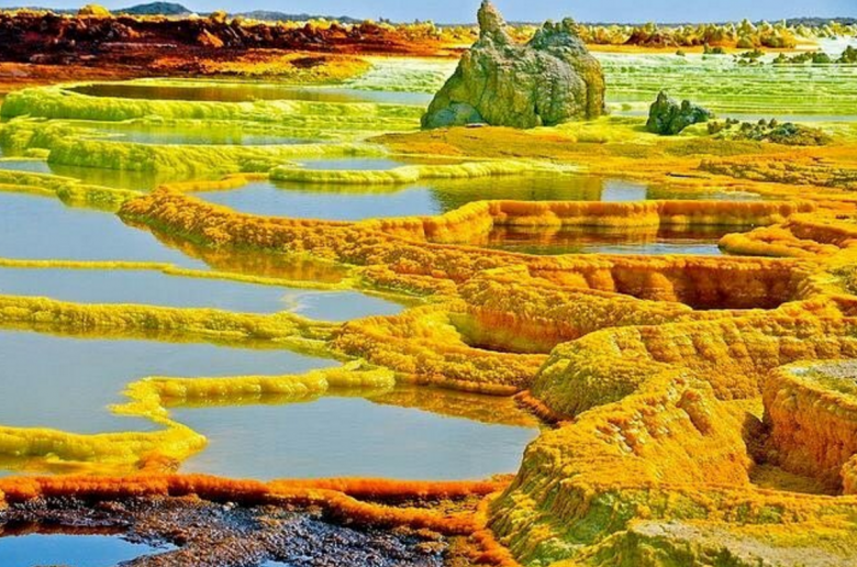 Dallol, Ethiopia, bizarre attractions