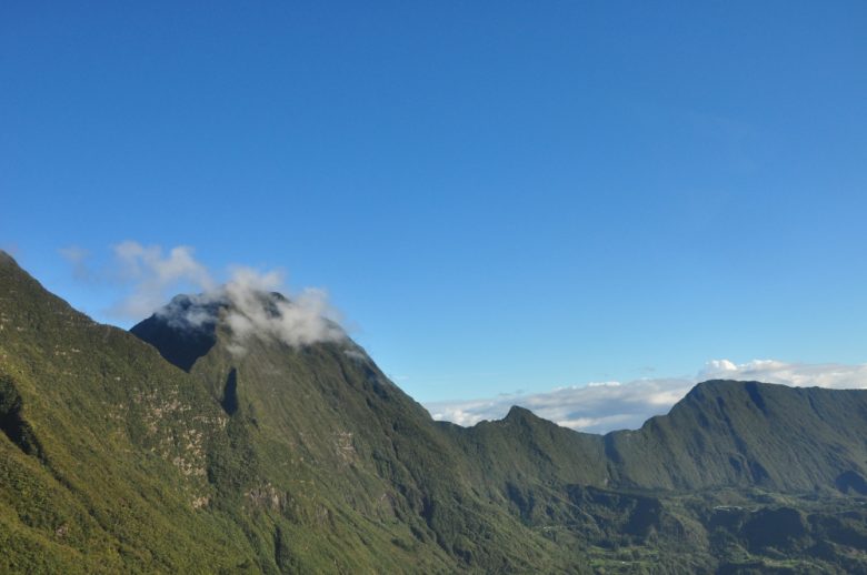 heli-flight-in-reunion-national-park-1 Réunion Island
