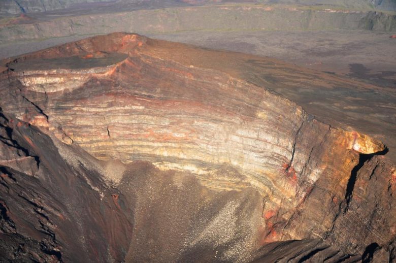 piton-de-la-fournaise-volcano reunion island