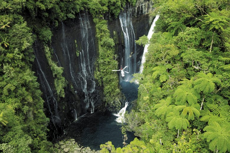 helico_takamaka_-_credit_irt_-_serge_gelabert_ reunion island