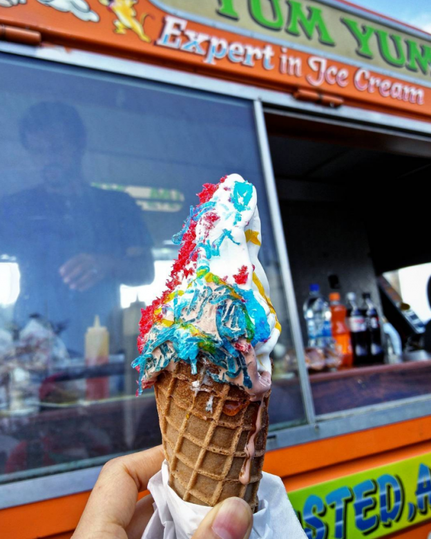 ice cream at la roche qui pleure