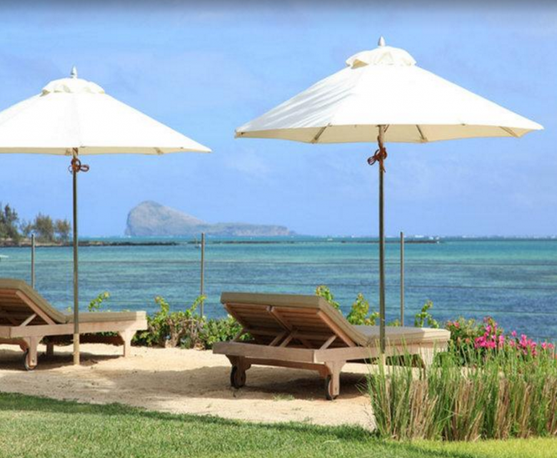 Veranda Paul & Virginie Hotel & Spa Mauritius sun loungers