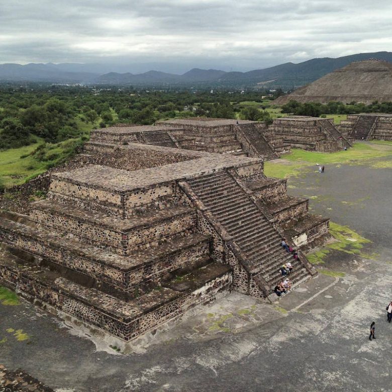 mexico city the pyramids