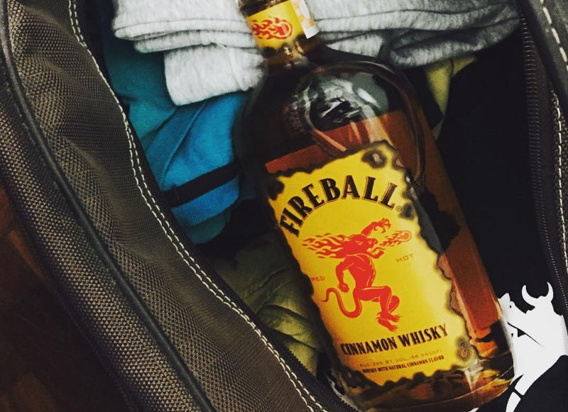 alcohol in luggage