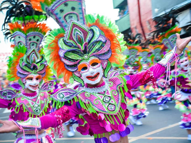 visit-philippines-masskara