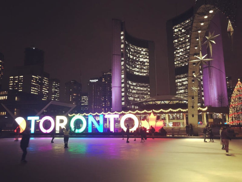 nathan phillips square toronto canada visa