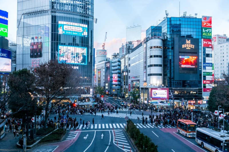 shibuya crossing best time to visit japan