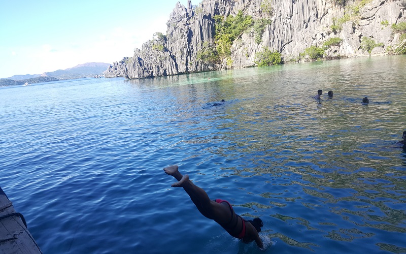 Swimming in Coron