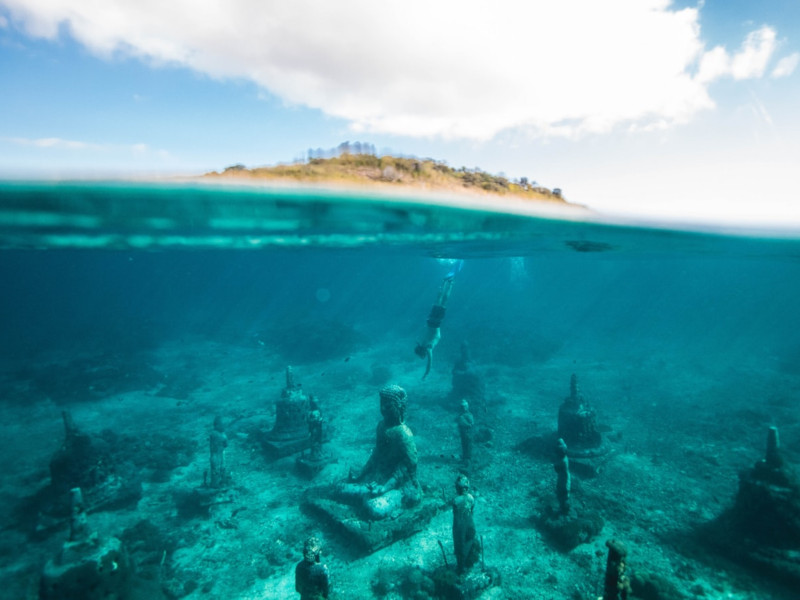 Lembongan underwater temple in Bali