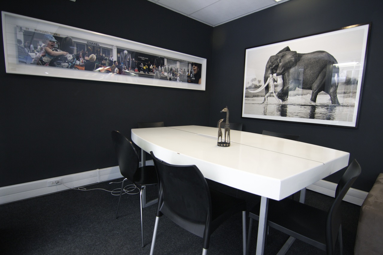 Floor 7 Black Boardroom