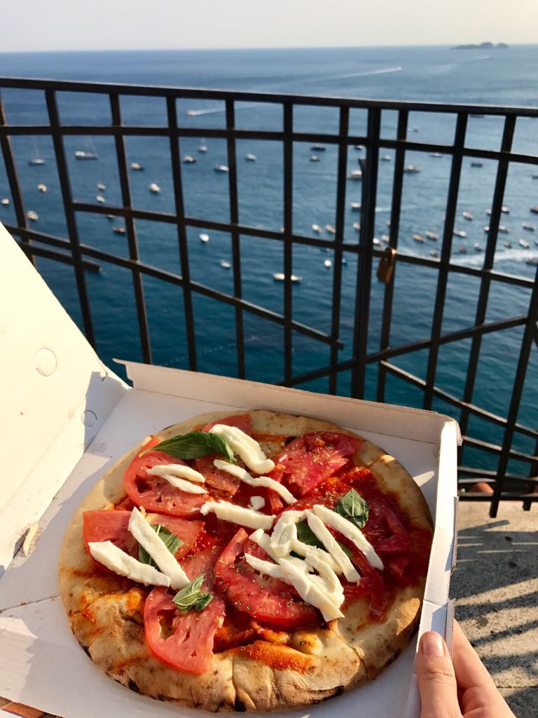 Pizza in Positano