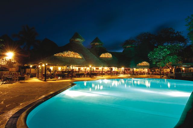 Sandies Pool by Night Sandies Pool by Night