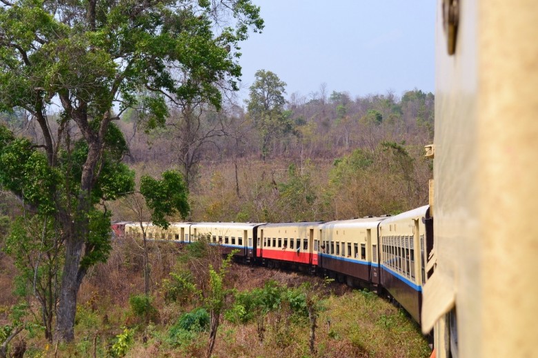 The train I took over the British built Gohteik Viaduct, once the highest viaduct in the world train Gotika Gorge (1280x853) (1280x853)