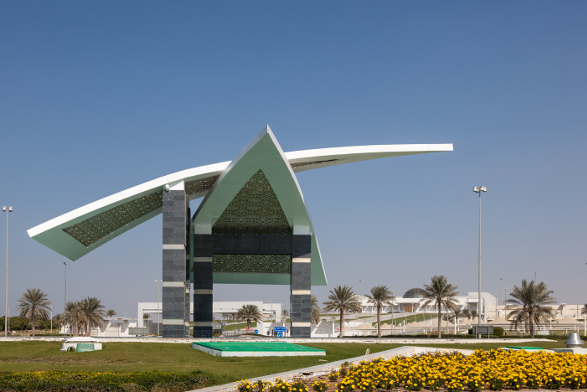 Abudhabi shutterstock 255156301