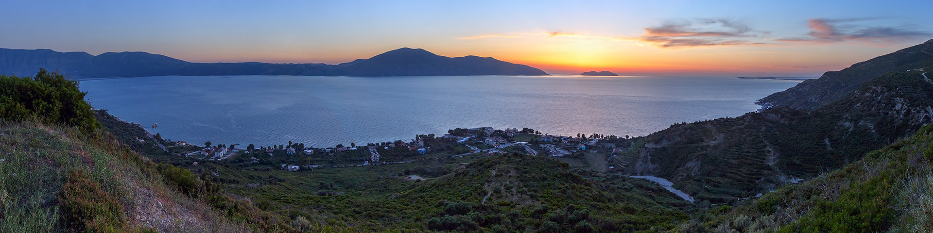 Vlorë flights