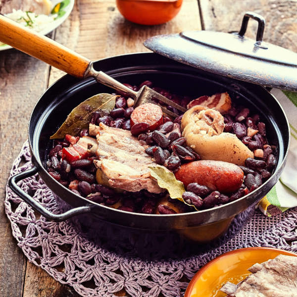 Angola feijoada-angola-cuisine