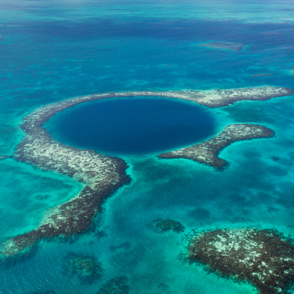 Belize belize-great-blue-hole