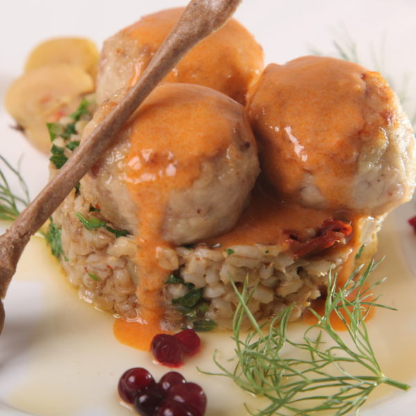 Eilat Meatballs In Sauce With Bulgur