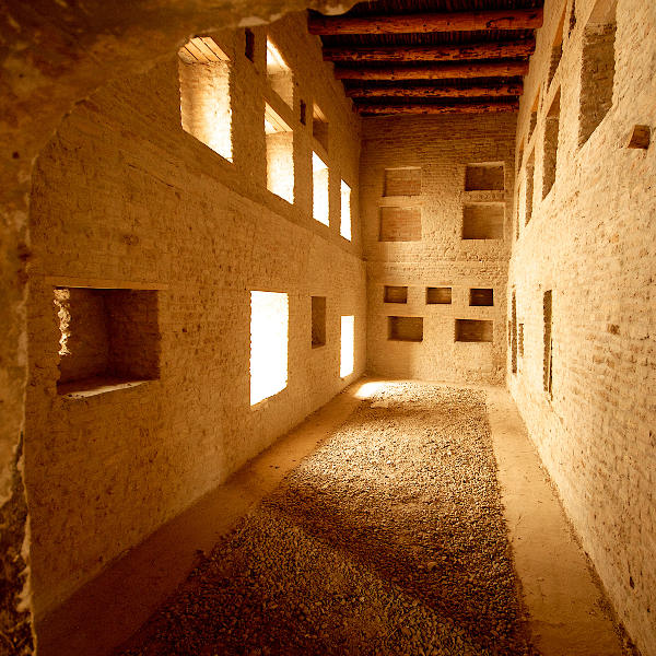 Iraq sunlight landmark