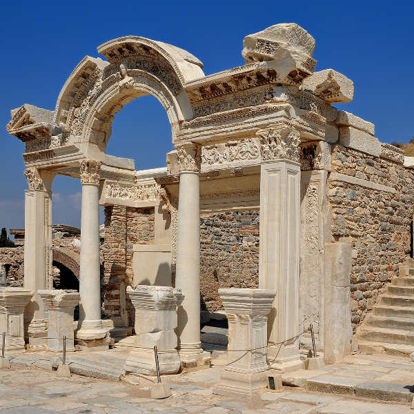 Izmir historical wonders